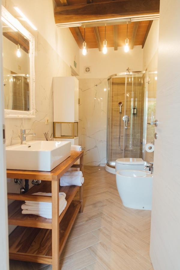 Country Chic Pistoia-casa In Campagna Giardino, Parking
