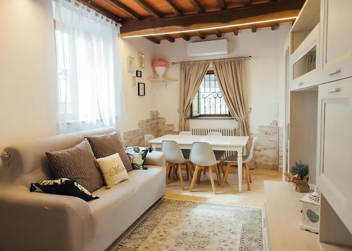 Country Chic Pistoia-Casa In Campagna Giardino, Parking