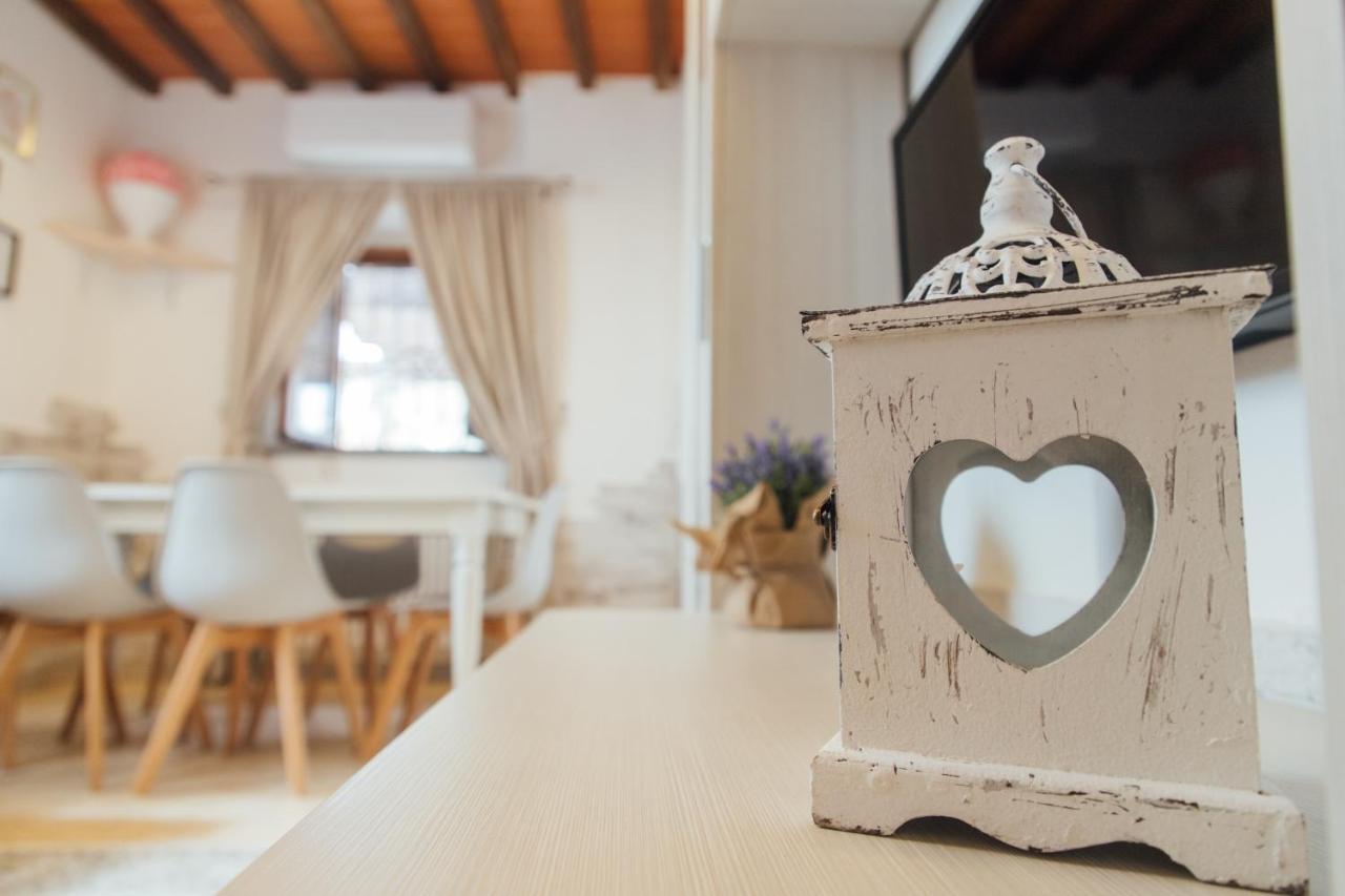 Country Chic Pistoia-casa In Campagna Giardino, Parking Holiday home Pistoia