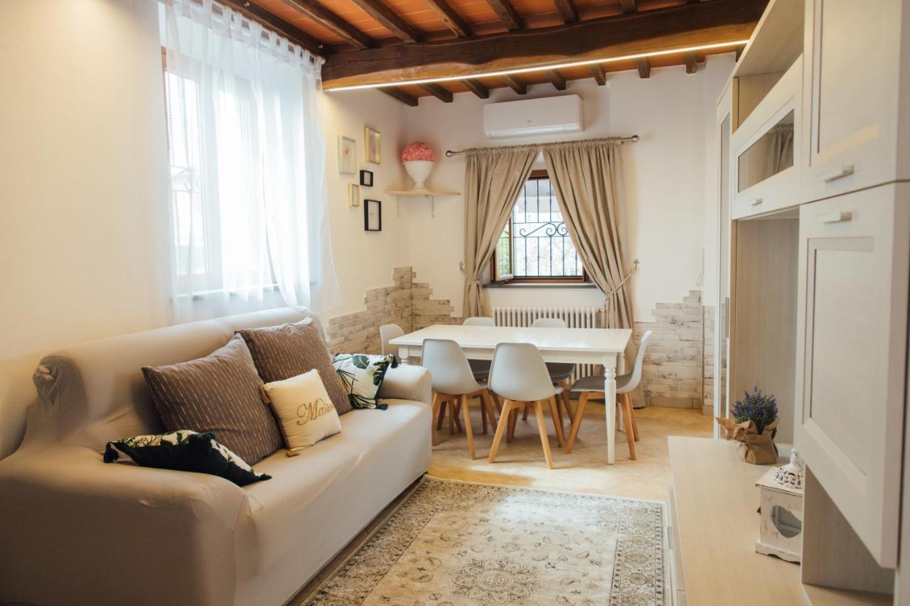 Country Chic Pistoia-casa In Campagna Giardino, Parking Holiday home Pistoia