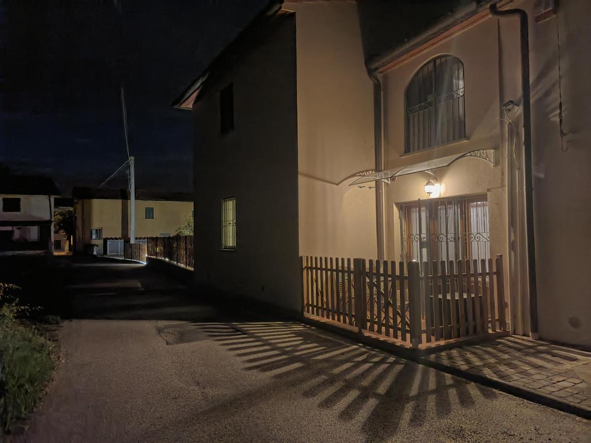 Country Chic Pistoia-casa In Campagna Giardino, Parking Holiday home Pistoia